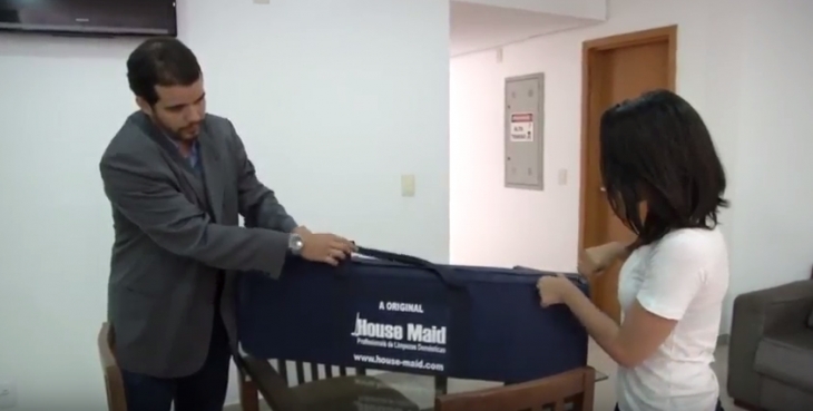 Record veicula mat&eacute;ria com a House Maid